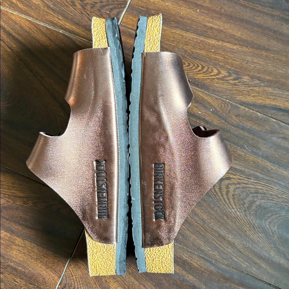 BIRKENSTOCK Arizona Birko-Flor Arizona Metallic Copper( Rose Gold) Sandals - Picture 10 of 17